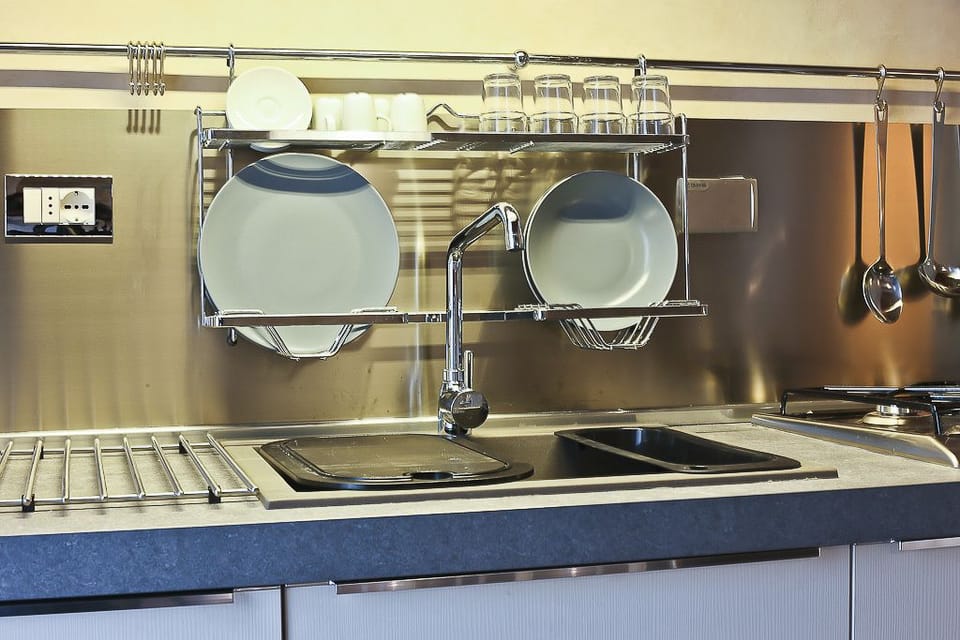 Apartment, 1 Bedroom | Private kitchen | Full-size fridge, oven, stovetop, electric kettle