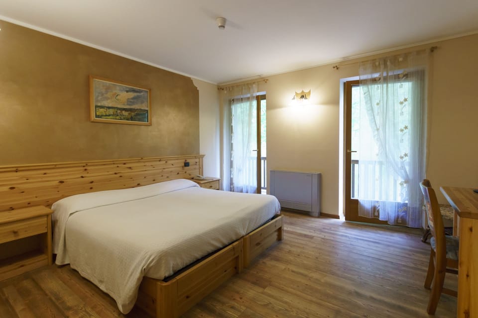 Double Room, Balcony | Premium bedding, free WiFi, bed sheets
