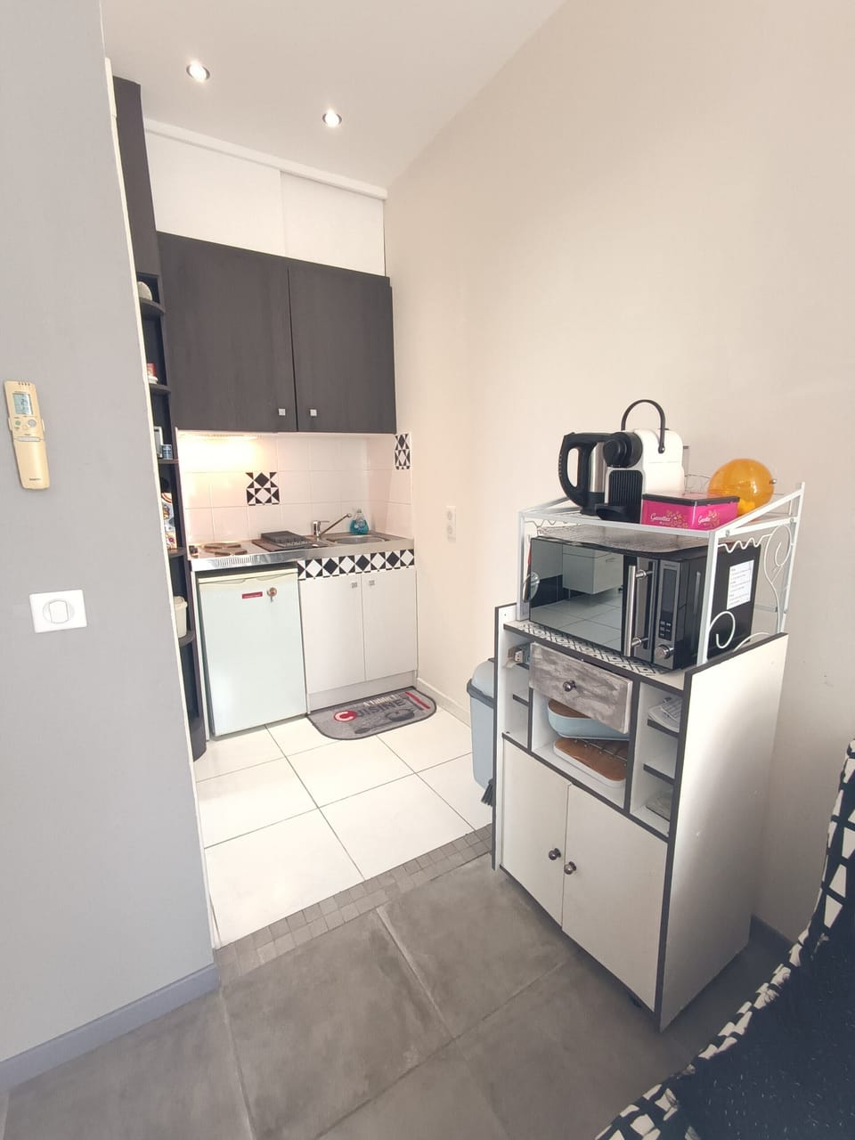 Studio (Asie) | Private kitchen | Coffee/tea maker, electric kettle
