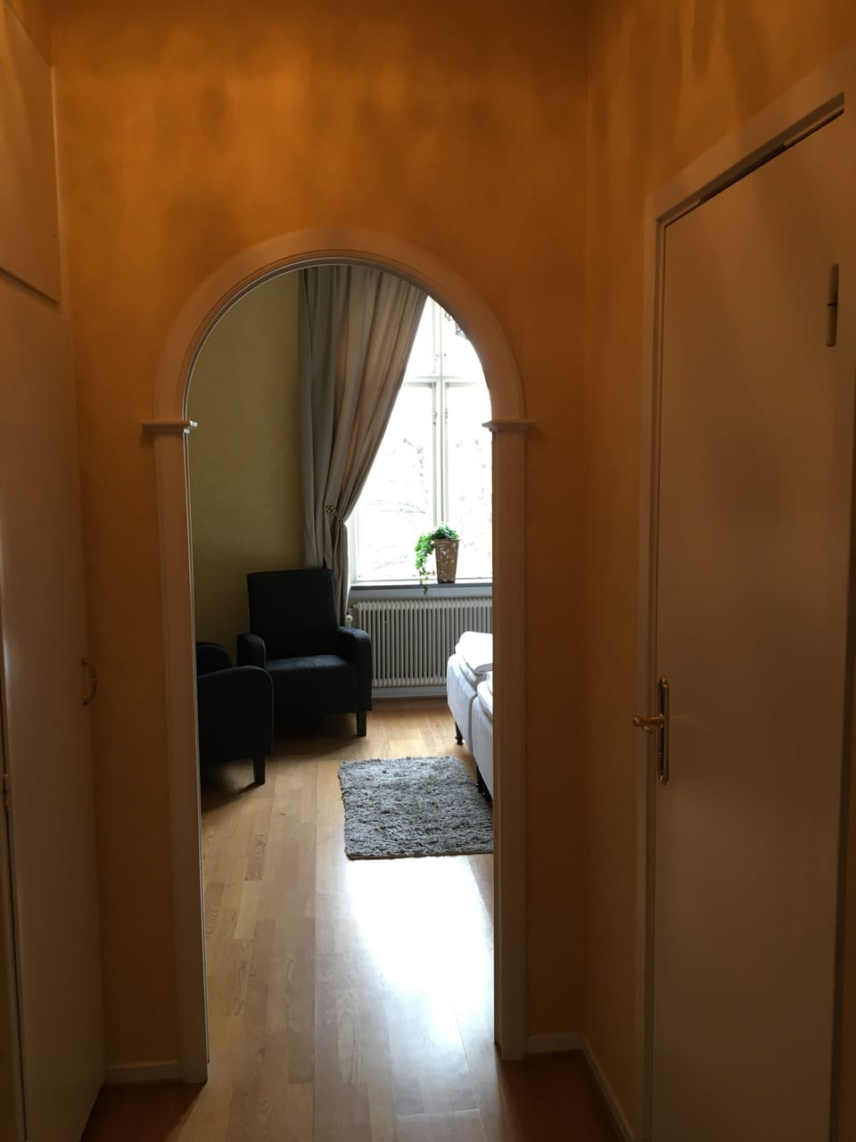 Standard Twin Room, Private Bathroom | Living area | Flat-screen TV
