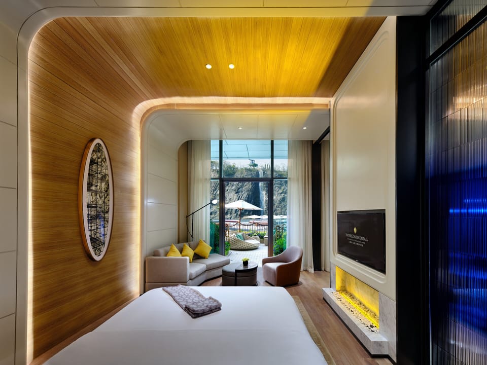 Duplex Underwater Suites | 1 bedroom, premium bedding, memory foam beds, free minibar