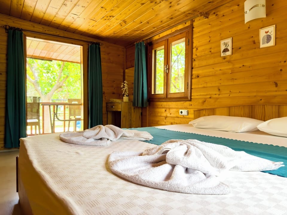 Soundproofing, iron/ironing board, free cribs/infant beds, free WiFi