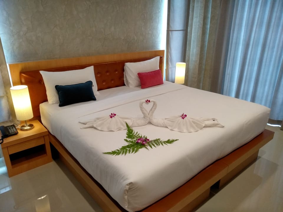 In-room safe, desk, blackout drapes, free WiFi