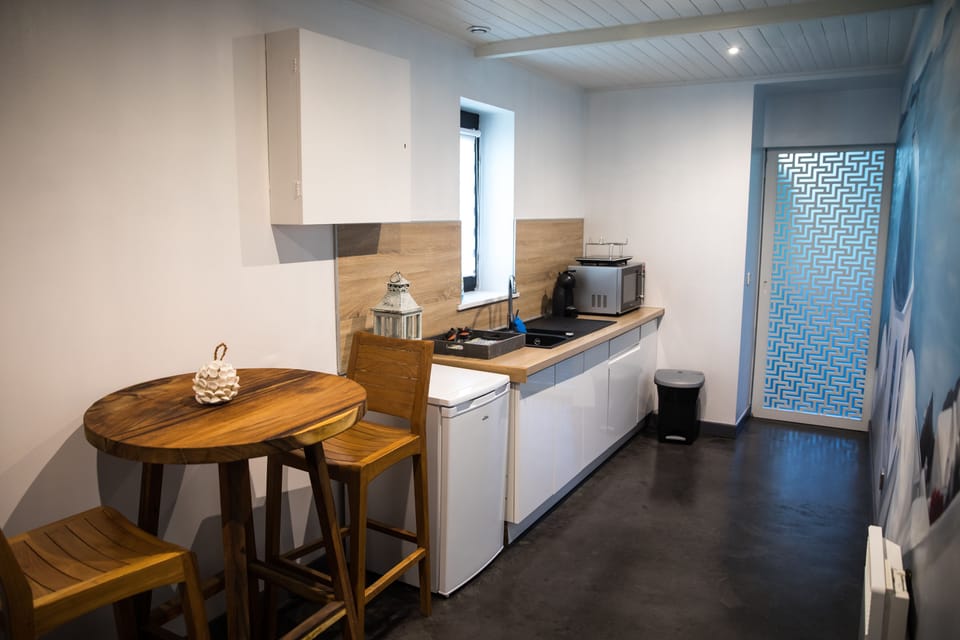 Suite (Bord de Mer) | Private kitchen | Espresso maker