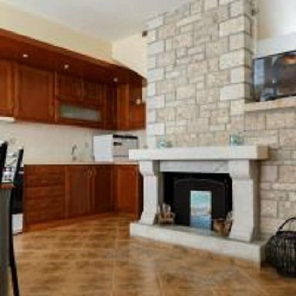 Family Villa, 3 Bedrooms, Pool Access, Sea View | 3 bedrooms, individually decorated, individually furnished, desk