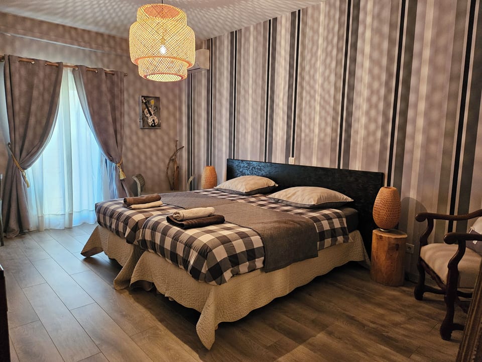Family Room (Guy de Maupassant) | Minibar, desk, soundproofing, free WiFi