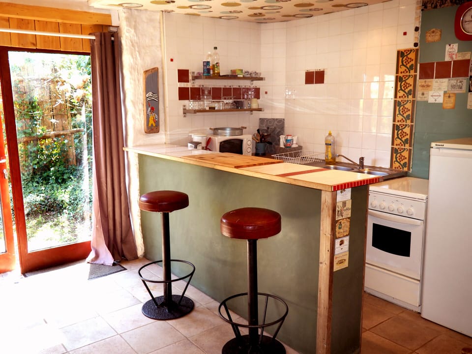 Cottage (Cave) | Private kitchen | Highchair