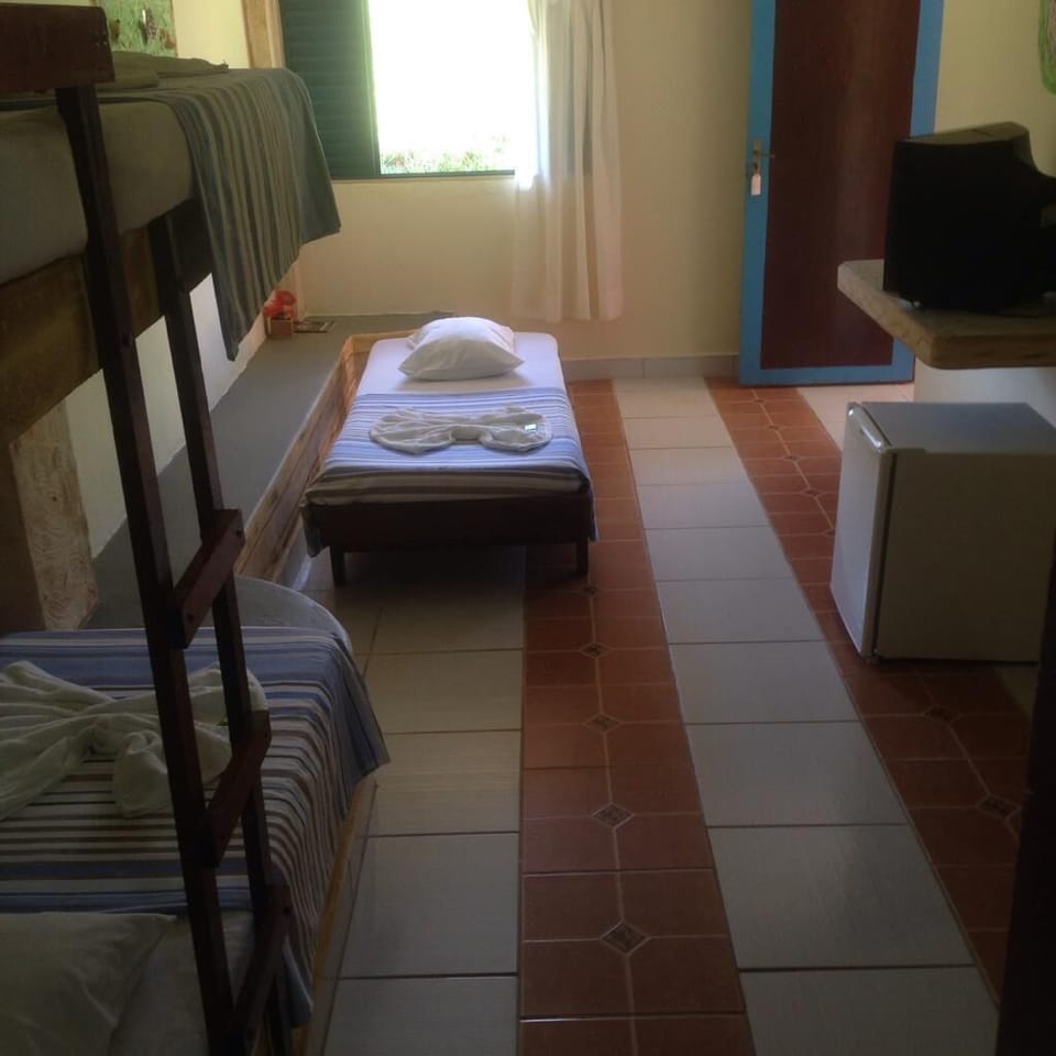 Basic Apartment | Minibar, iron/ironing board, bed sheets