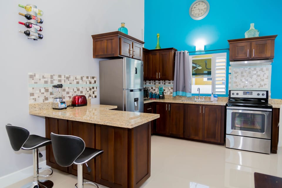 Luxury Villa, 3 Bedrooms, Ensuite, Garden View | Private kitchen | Coffee/tea maker, full-size fridge, microwave, oven