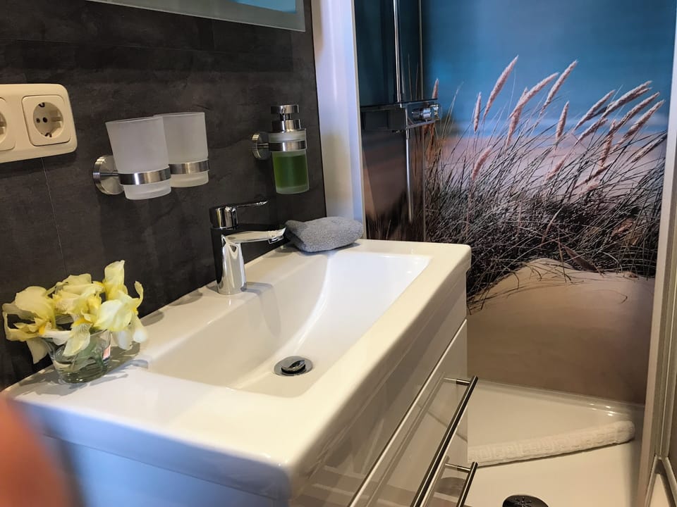 Double Room | Bathroom | Hair dryer, towels
