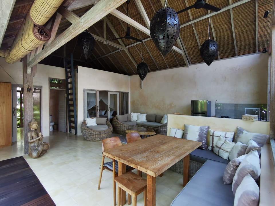 Family Villa, 2 Bedrooms, Private Pool, Garden View | Living area