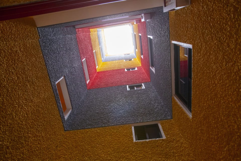 Desk, free WiFi