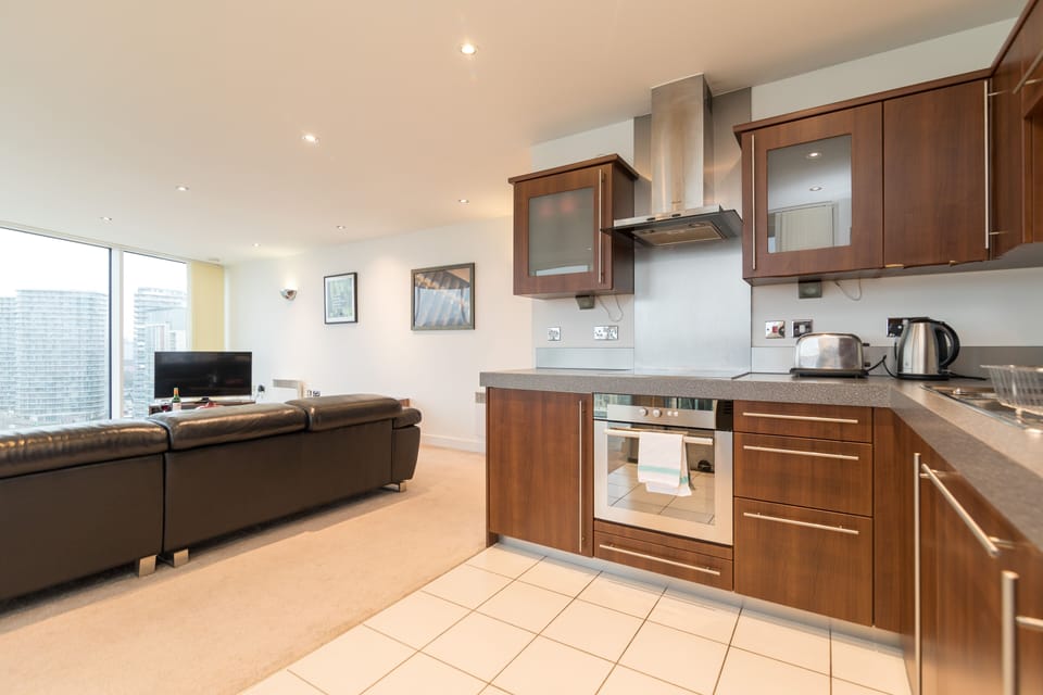 Apartment, 2 Bedrooms | Private kitchenette | Full-size fridge, microwave, oven, stovetop