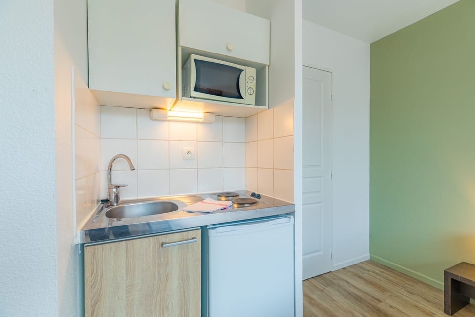 Private kitchenette