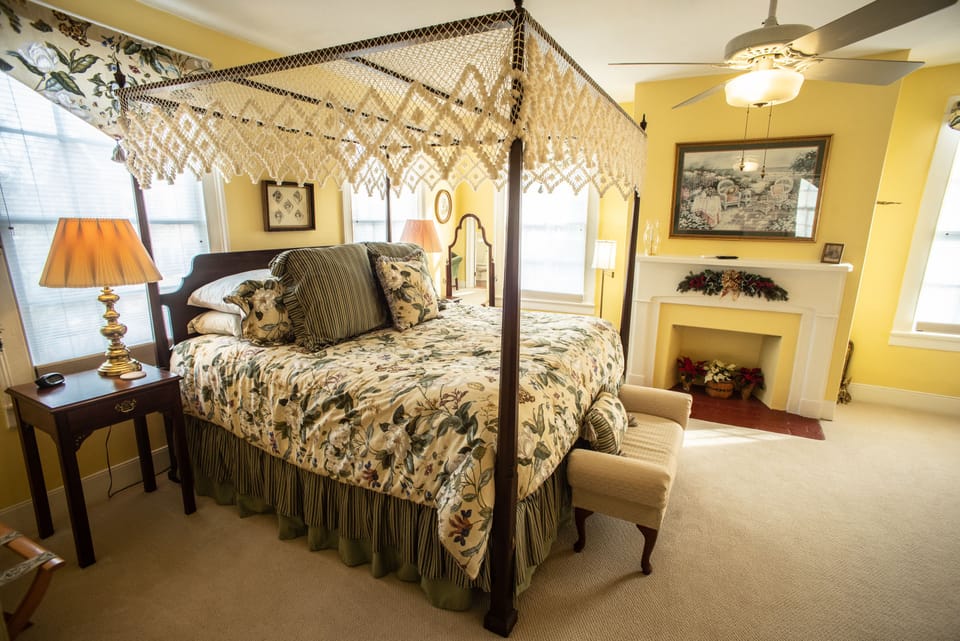 Tallulah | 1 bedroom, premium bedding, individually decorated