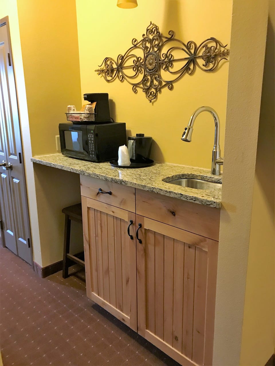 Studio Suite, 1 King Bed, Accessible, Non Smoking | Private kitchenette | Fridge, microwave, coffee/tea maker
