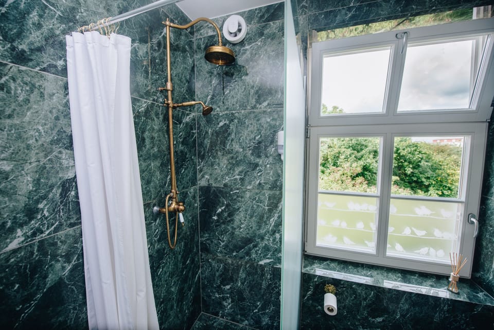 Double Room, Shared Bathroom | Bathroom | Shower, towels