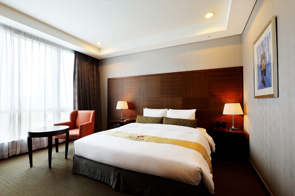 Deluxe Double Room | Premium bedding, in-room safe, desk, blackout drapes