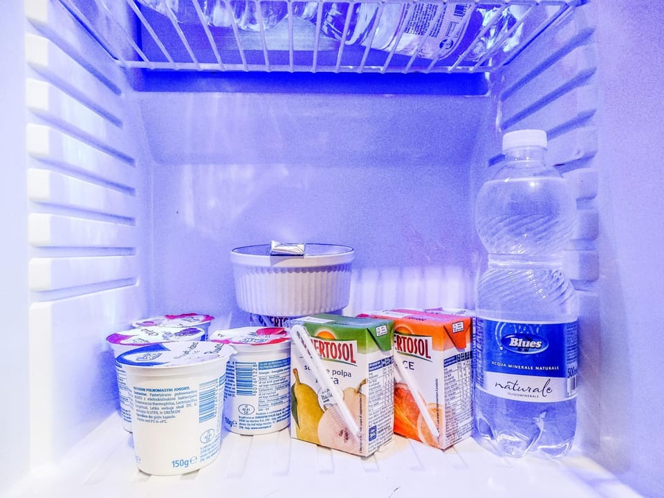 Minibar, in-room safe, desk, iron/ironing board (on request)