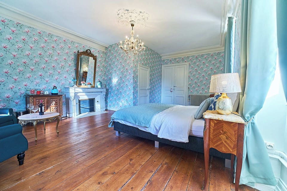Deluxe Double Room | Desk, iron/ironing board, cribs/infant beds, free WiFi