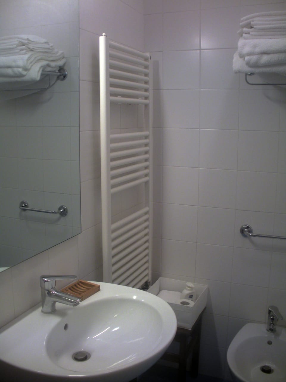Family Room, Garden View | Bathroom sink