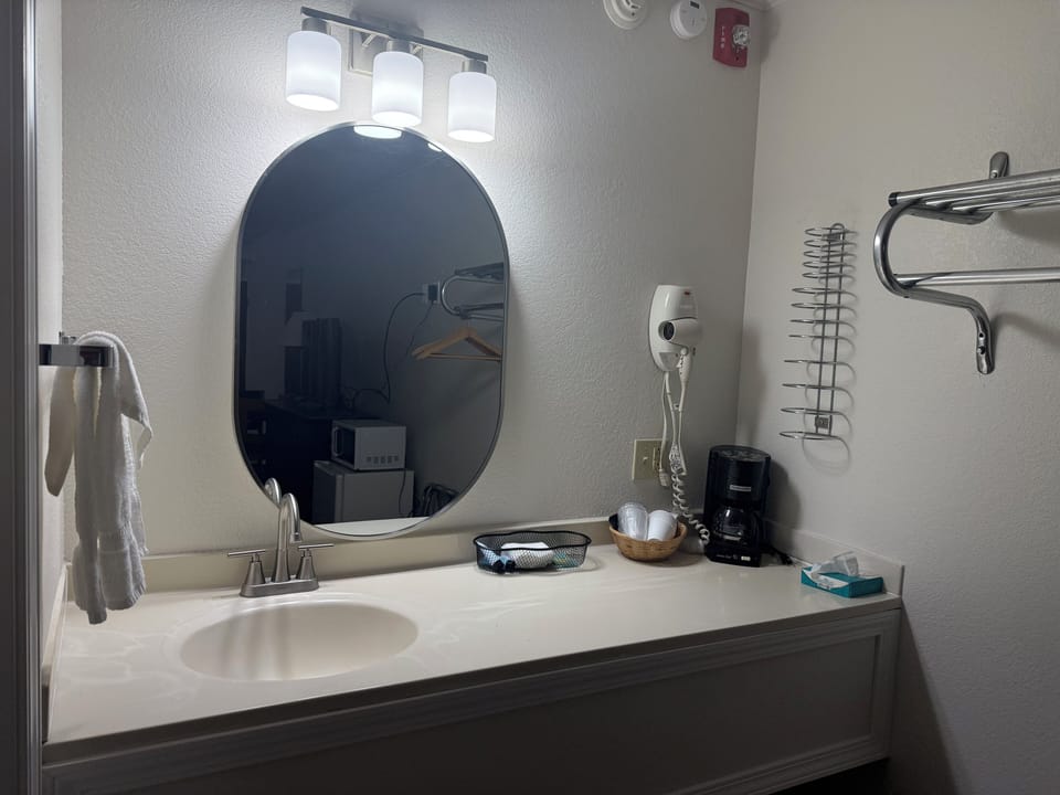 Deluxe Room, 2 Queen Beds, Non Smoking | Soundproofing, iron/ironing board, WiFi (free), alarm clocks