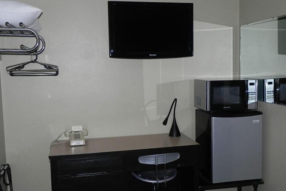 Soundproofing, iron/ironing board, free WiFi, bed sheets