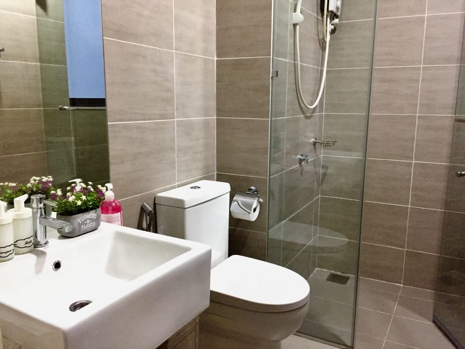 Minimalist Duplex at Sunway & PJ Apartment in Petaling Jaya
