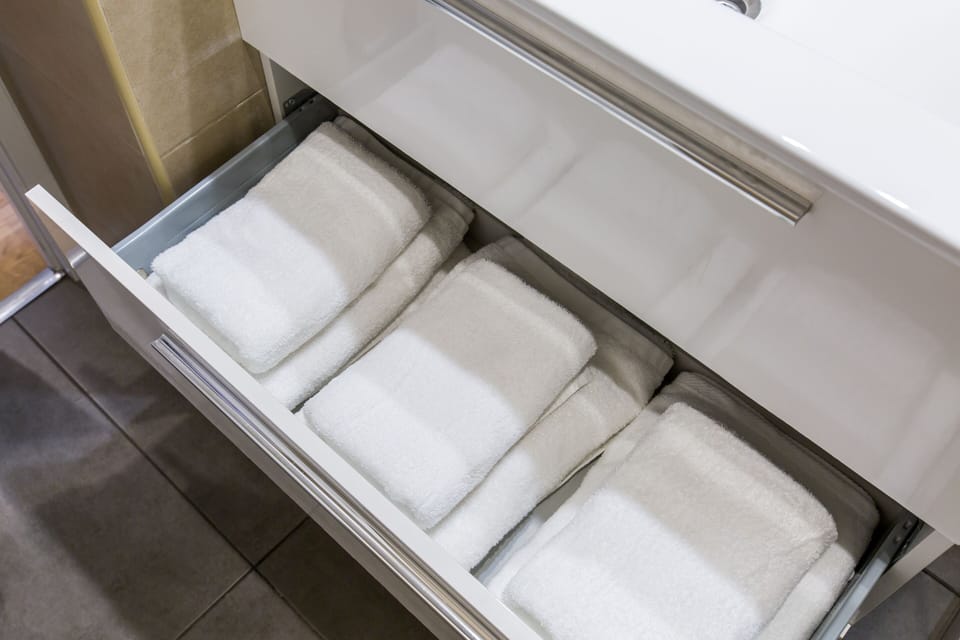 Triple Room | Bathroom | Shower, towels