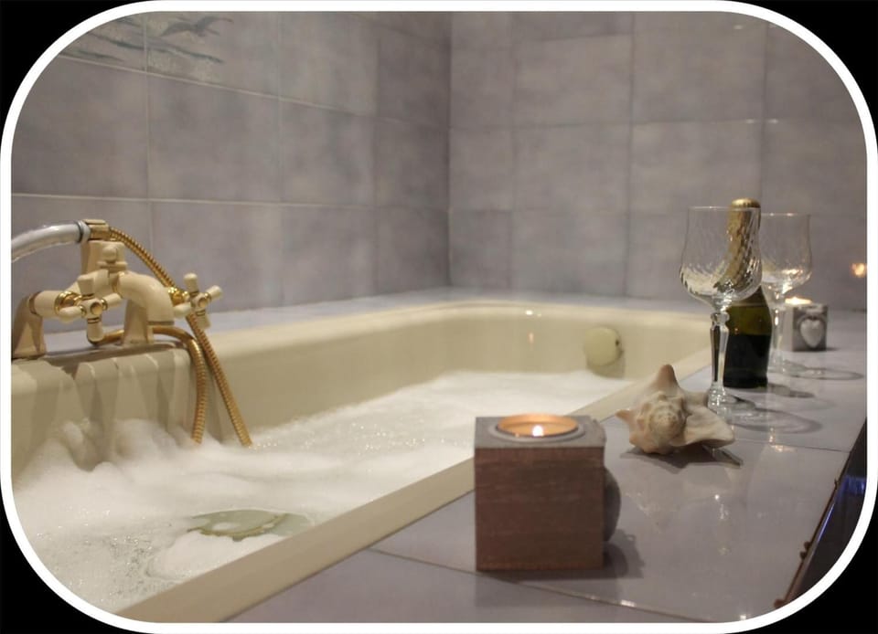 Free toiletries, hair dryer, bathrobes, bidet