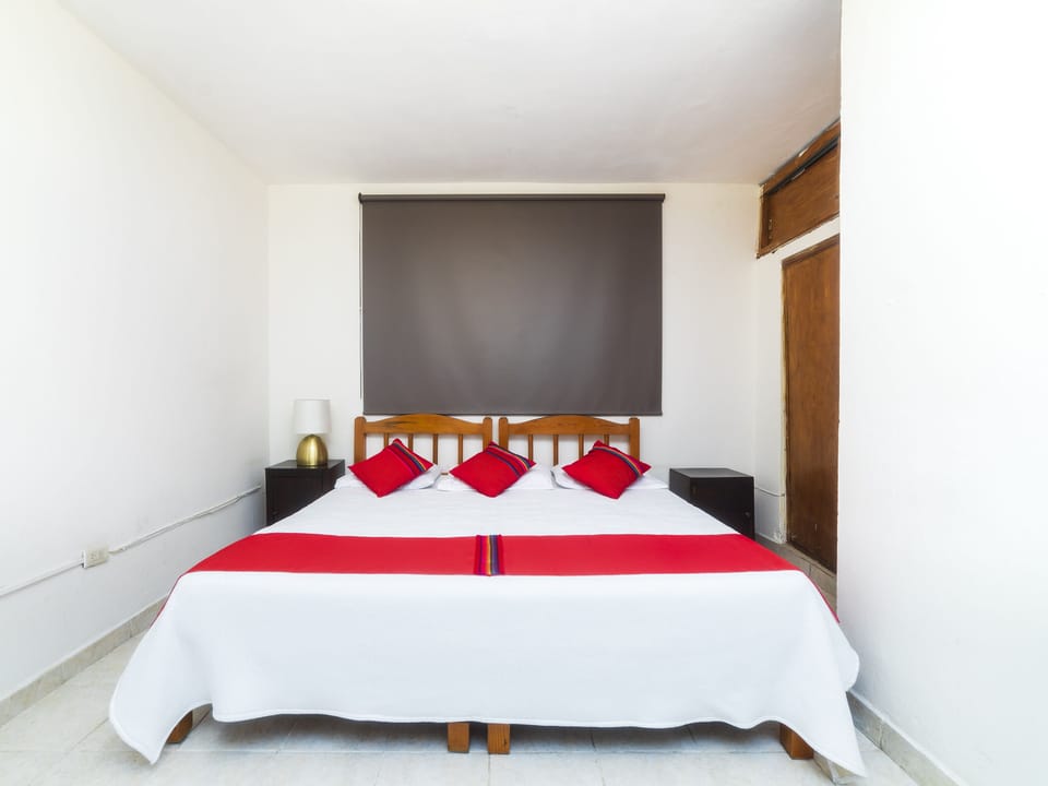 Habitacion # 6 Mineral De Pozos | Iron/ironing board, free WiFi, bed sheets