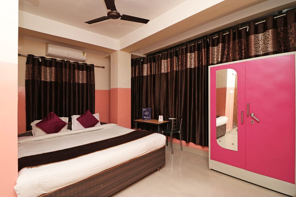 Standard Double Room | Free WiFi, bed sheets