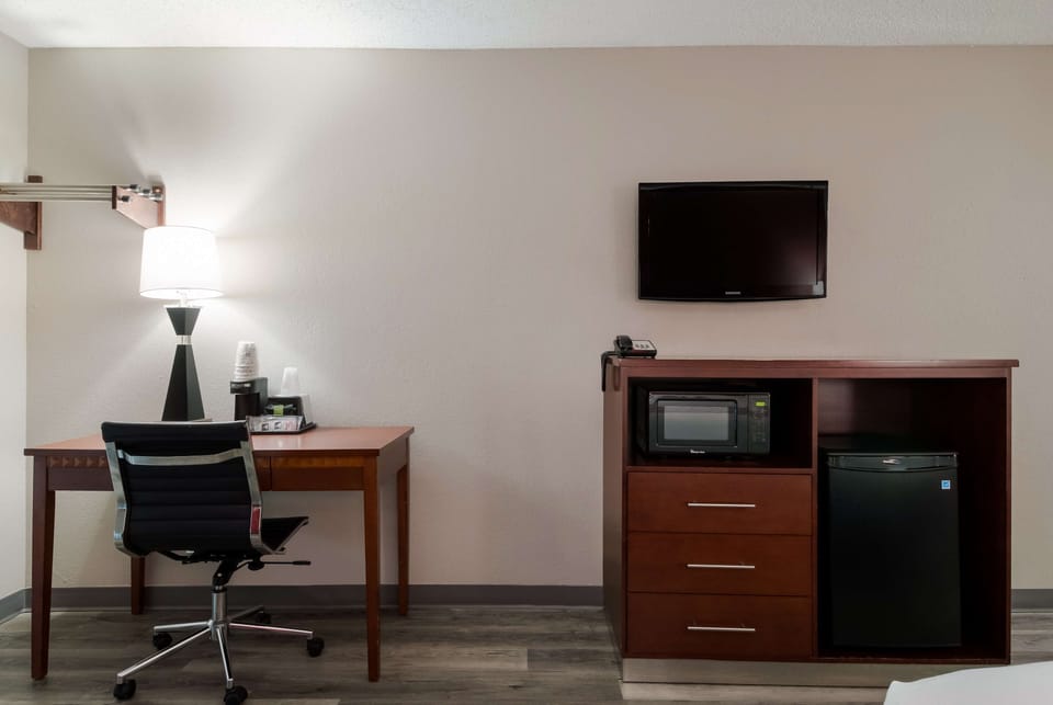 Blackout drapes, iron/ironing board, free WiFi, bed sheets