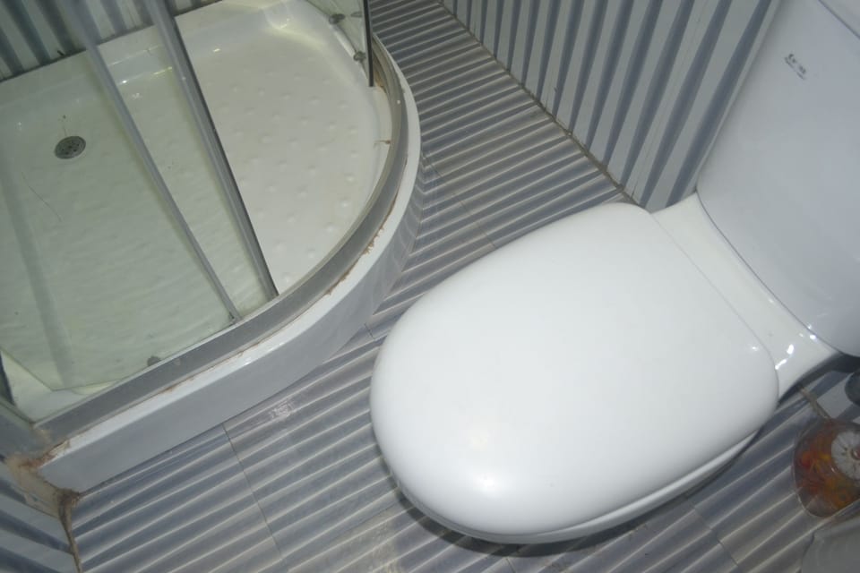 Mac Dove Lounge & Suites ltd Hotel in Lagos