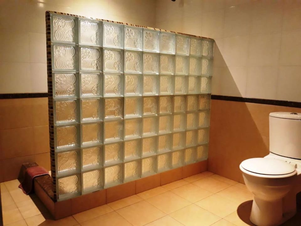 Free toiletries, hair dryer, bidet, towels