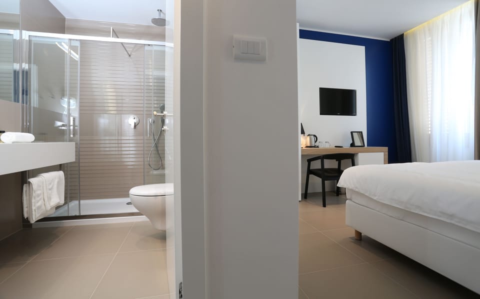 Standard Double Room | Living area | LCD TV