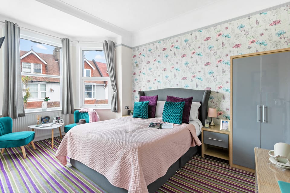 Room 2 - Superior Double Room | Individually decorated, individually furnished, blackout drapes