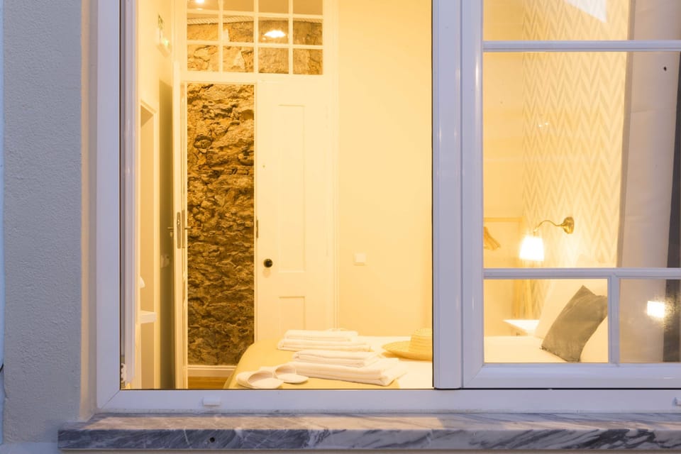 Double Room, Private Bathroom (8) | Premium bedding, desk, iron/ironing board, free WiFi