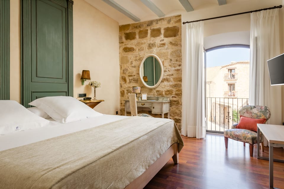 Deluxe Double Room | Premium bedding, memory foam beds, in-room safe, desk