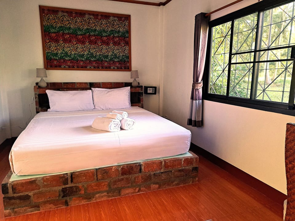 Signature Villa | In-room safe, individually furnished, free WiFi, bed sheets