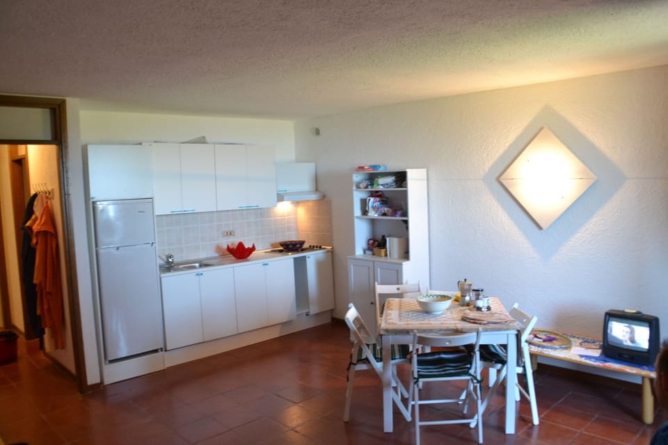 Apartment, 2 Bedrooms | Living area