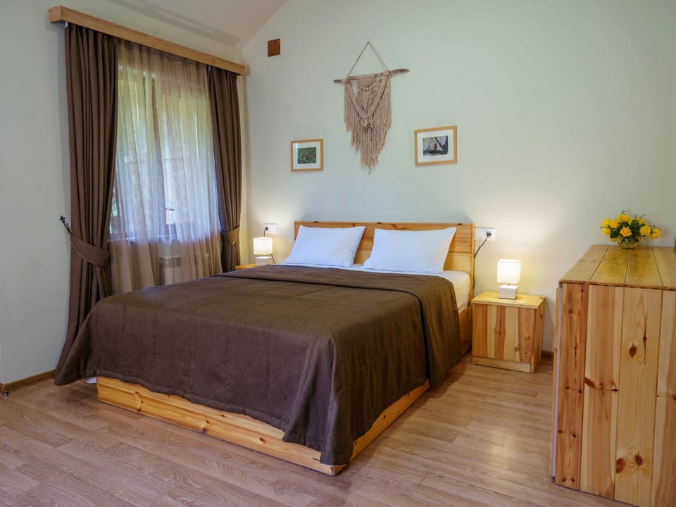 Comfort Cabin, Multiple Beds, Balcony, Lake View | Select Comfort beds, in-room safe, individually decorated
