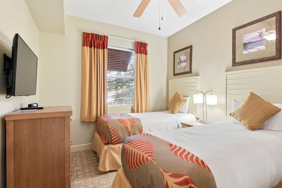 Condo, 3 Bedrooms | 3 bedrooms, premium bedding, blackout drapes, iron/ironing board