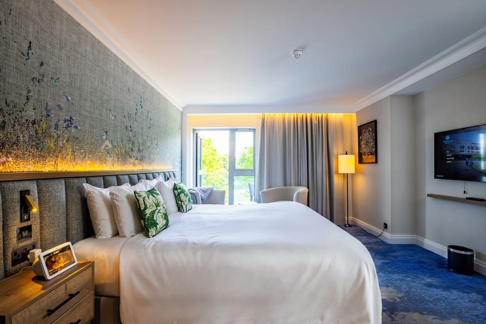 Deluxe Double or Twin Room - Exclusively For Adults | Hypo-allergenic bedding available, in-room safe, iron/ironing board
