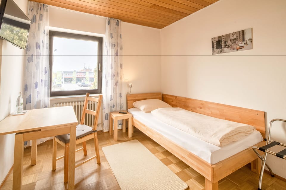 Hotel Bettstadl - Landshut Hotel in Landshut