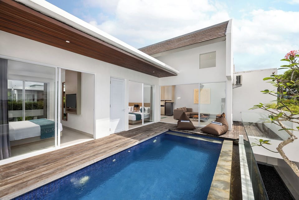 Private pool