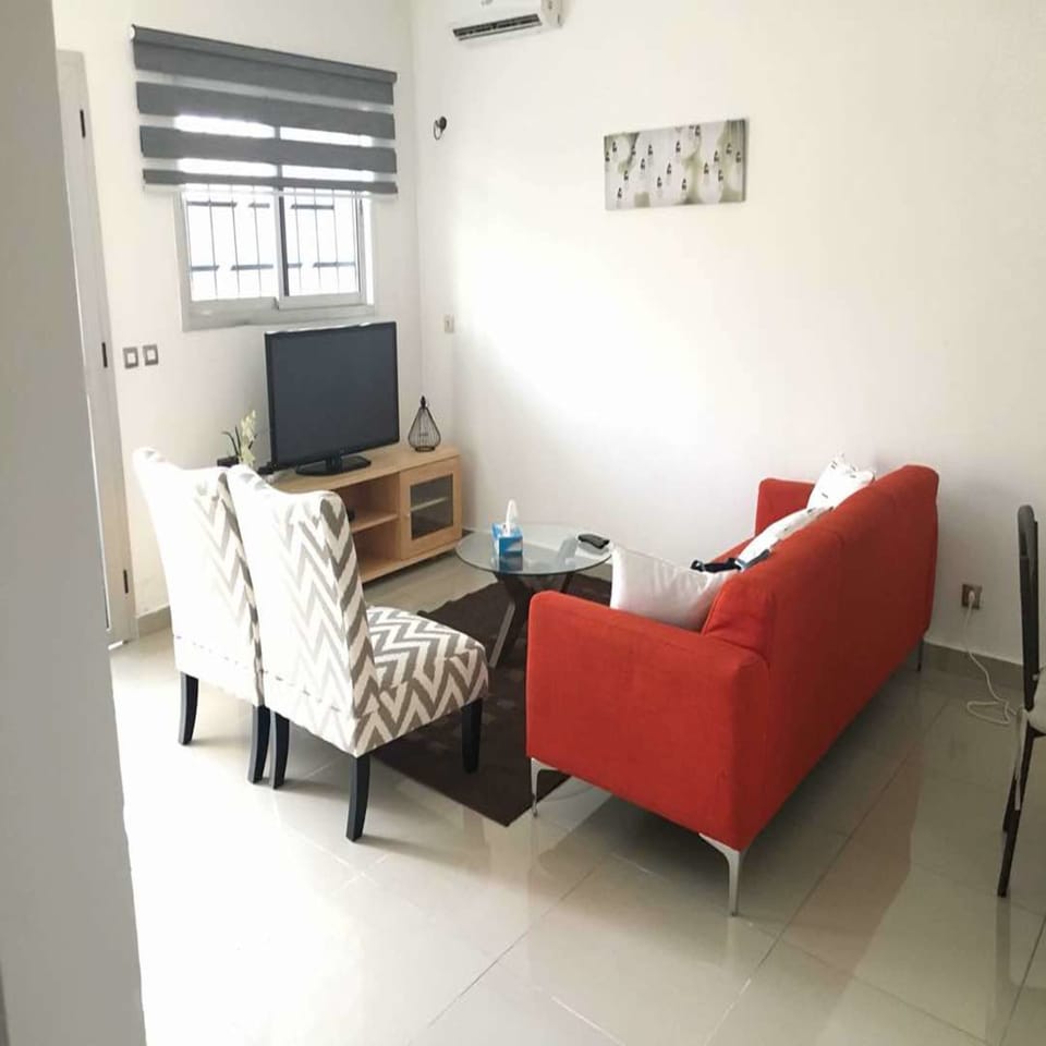 Comfort Apartment, 2 Bedrooms | Living area | Plasma TV