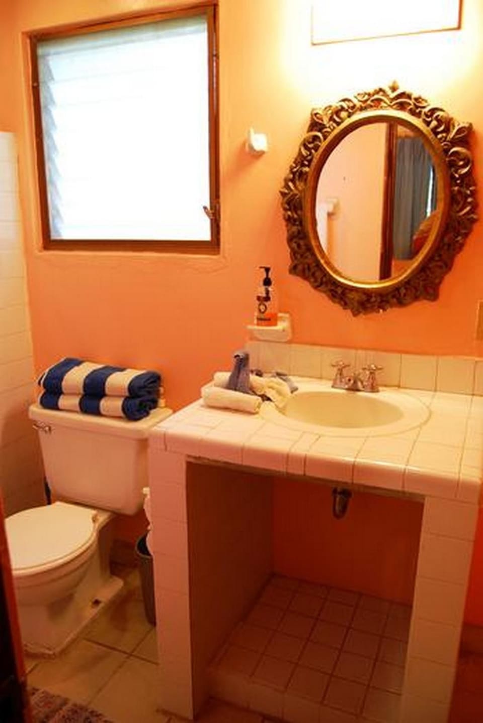 Traditional Townhome, 2 Bedrooms | Bathroom sink