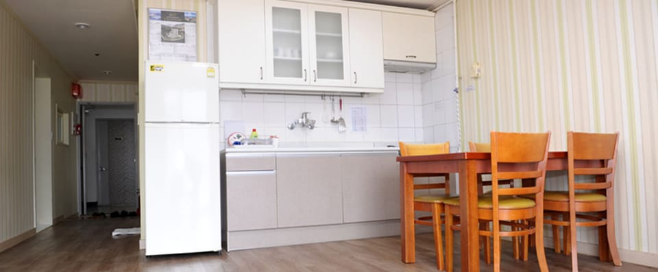 Private kitchenette