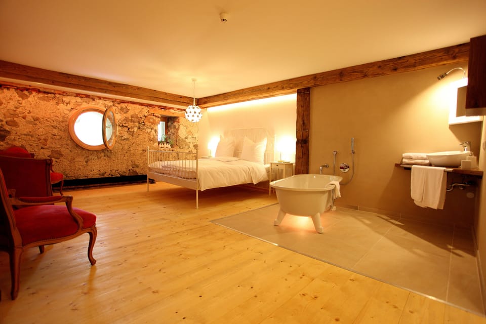 Premium bedding, individually decorated, individually furnished, desk